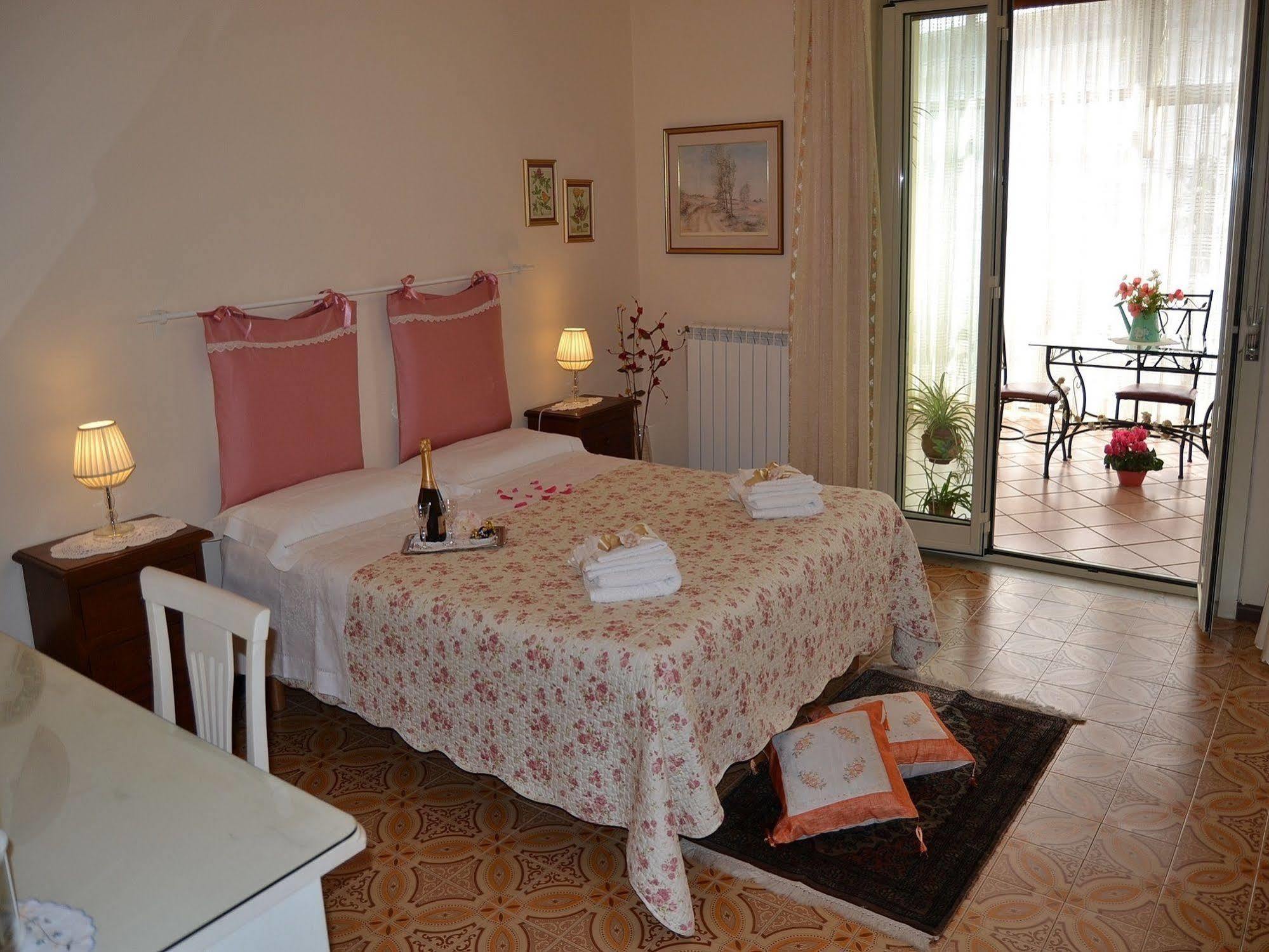 Bed & Breakfast Marena Sant'Agata Li Battiati Esterno foto