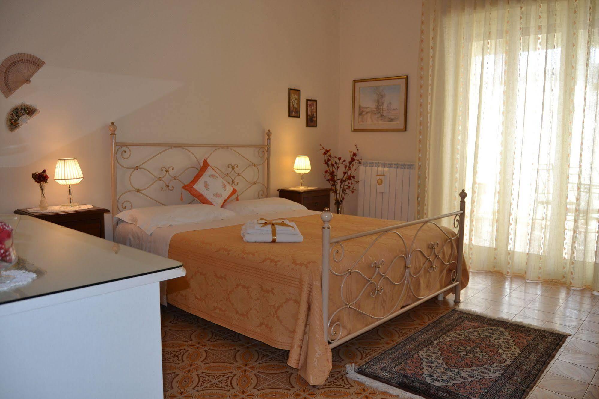Bed & Breakfast Marena Sant'Agata Li Battiati Esterno foto